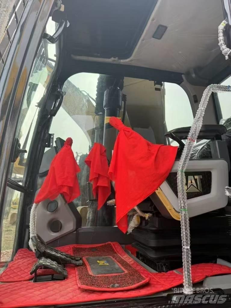 CAT 320GC Kāpurķēžu ekskavatori