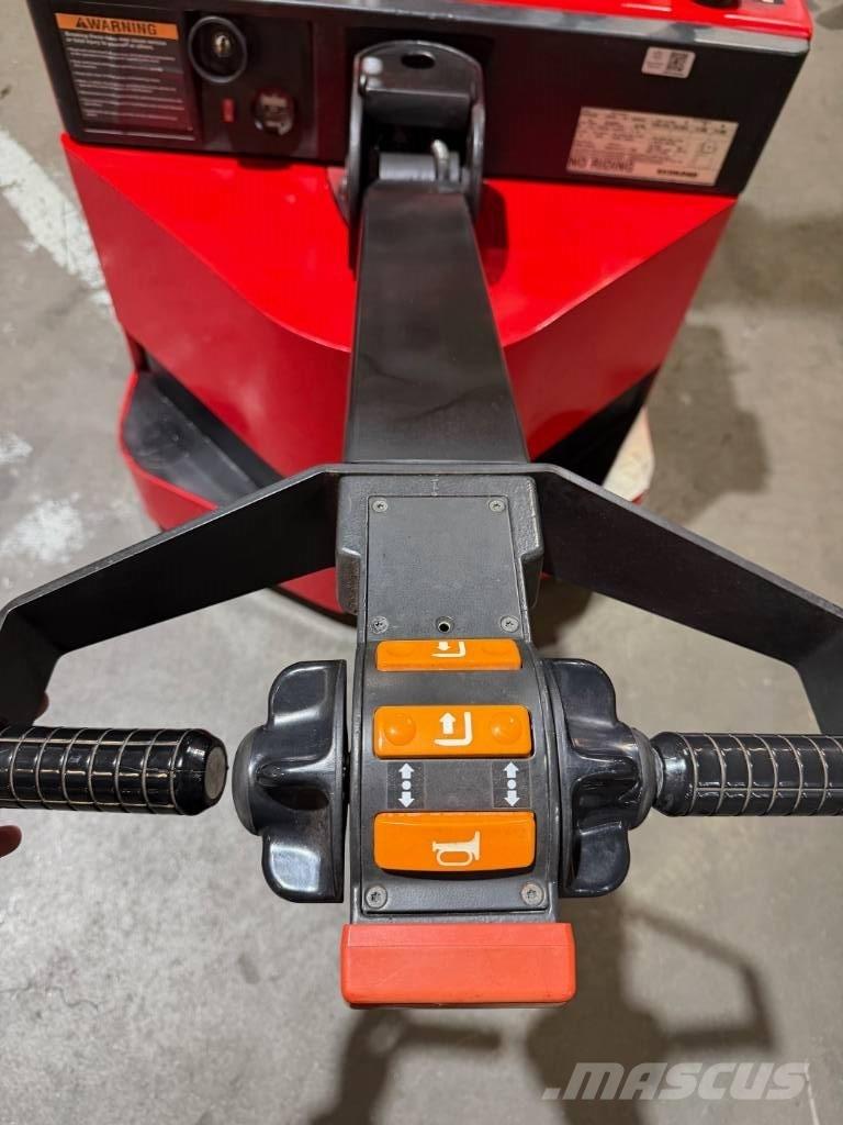 Raymond RSS40 Pašgājēji krautnētāji