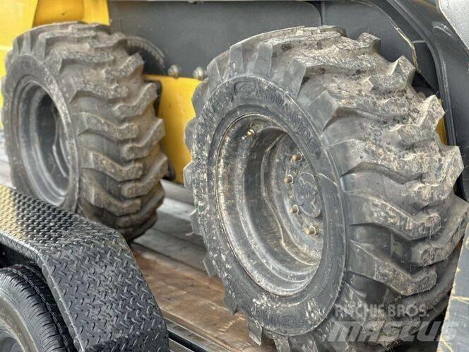New Holland L 228 Lietoti riteņu kompaktiekrāvēji