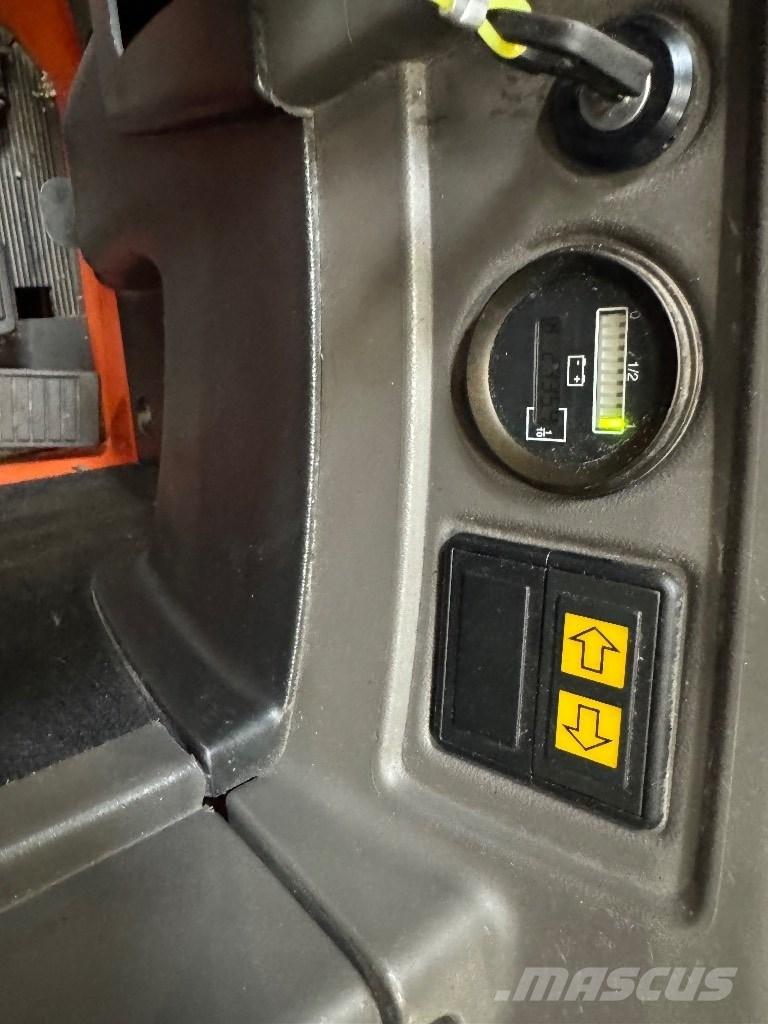 Toyota SRE135L Pašgājēji krautnētāji