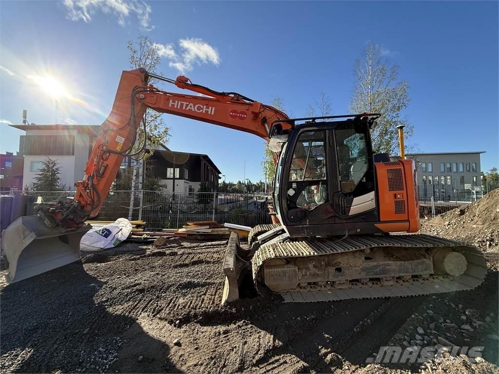 Hitachi ZX135 US-6 Kāpurķēžu ekskavatori