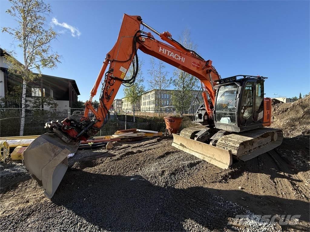 Hitachi ZX135 US-6 Kāpurķēžu ekskavatori