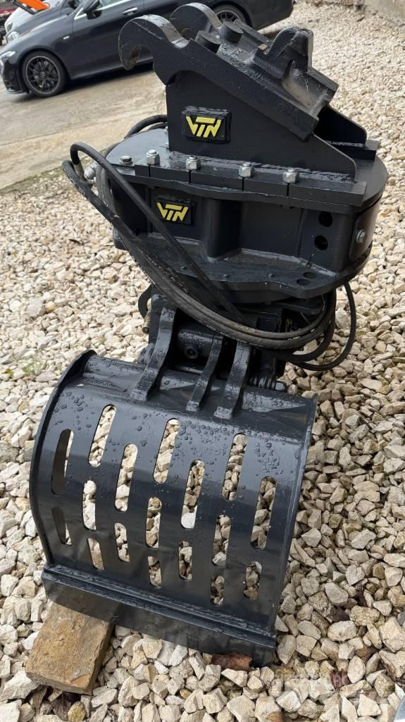 Develon DX 57 W-7 Ekskavatori uz riteņiem
