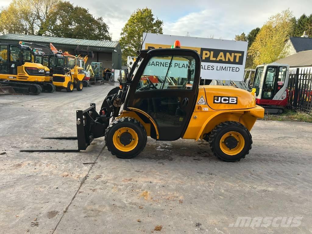 JCB 520-40 Teleskopiskie manipulatori