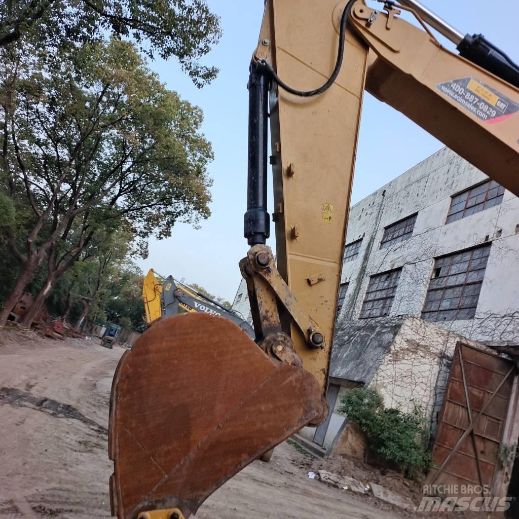 CAT 330GC Kāpurķēžu ekskavatori