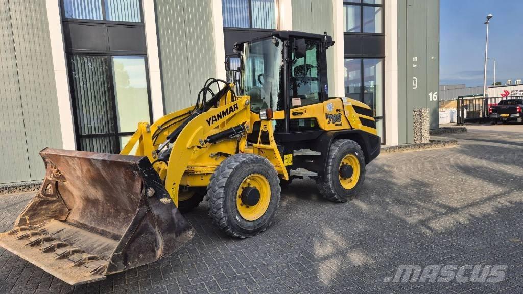 Yanmar V70s Iekrāvēji uz riteņiem