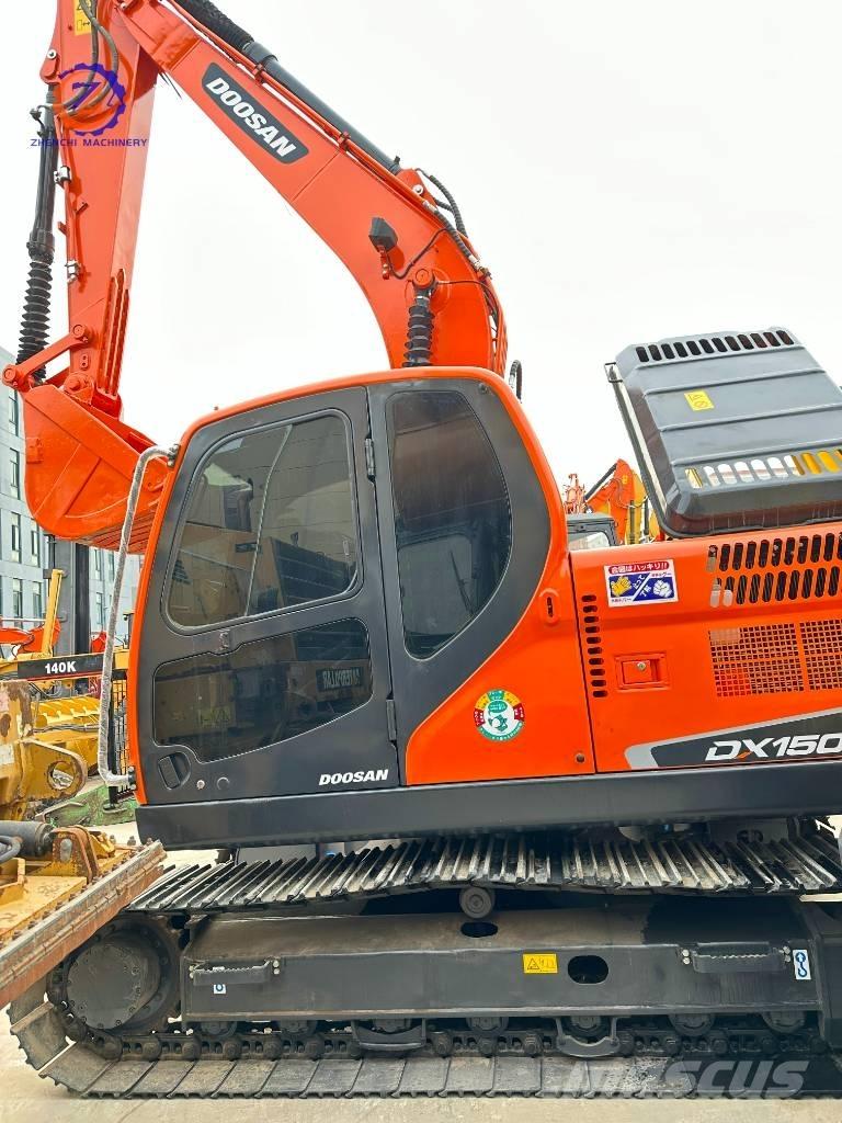 Doosan DX 150 Vidēja lieluma ekskavatori 7 t - 12 t