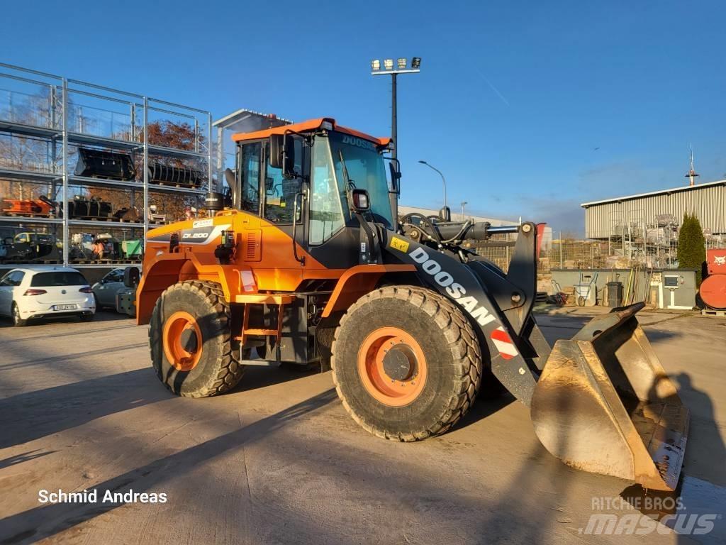 Doosan DL 200-5 Iekrāvēji uz riteņiem