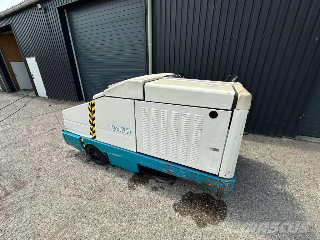 Tennant 8410 Ielu tīrīšanas mašīnas