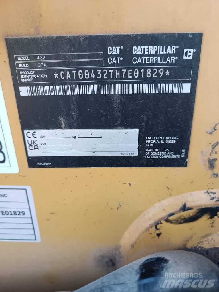 CAT 432 F Ekskavatori-iekrāvēji