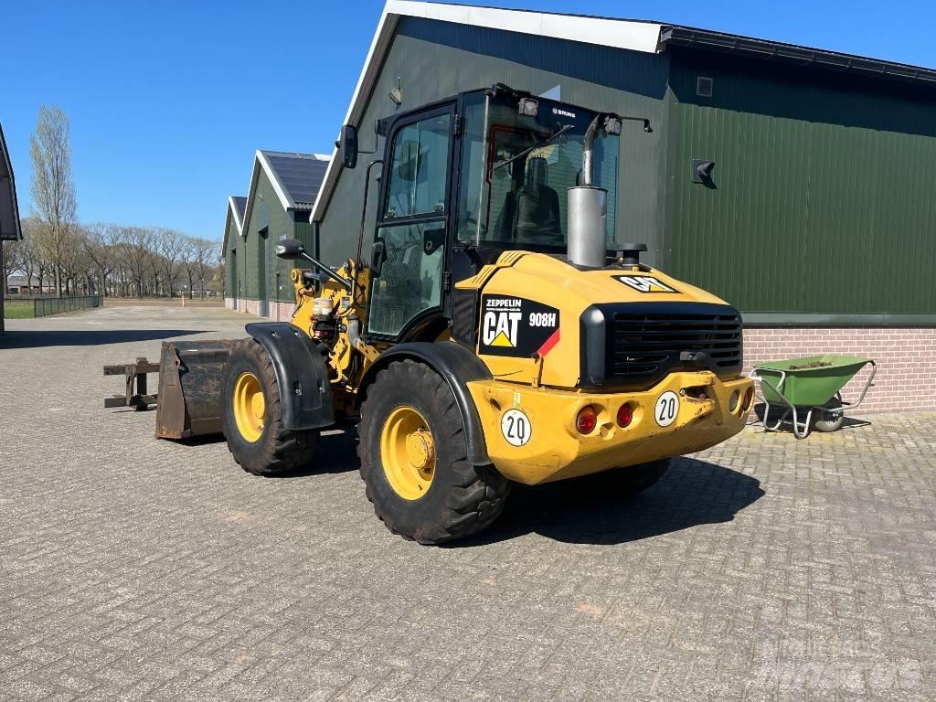 CAT 908 H Iekrāvēji uz riteņiem