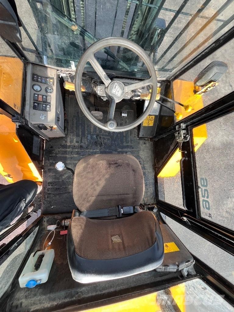 JCB 926 RTFL Apvidus autokrāvējs