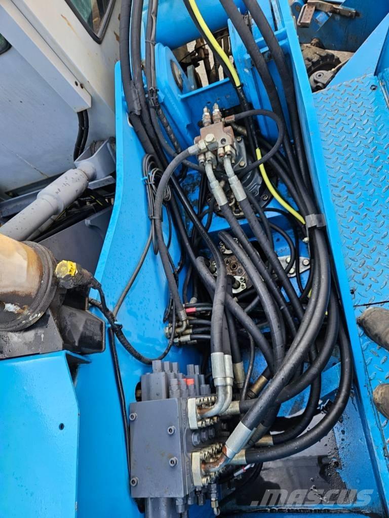 Fuchs MHL 320 D Industriālie iekrāvēji