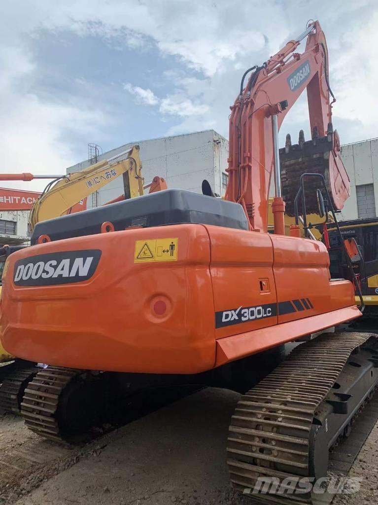 Doosan dx300 Kāpurķēžu ekskavatori