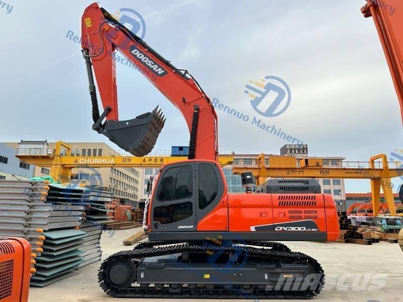 Doosan DX 300LC-9C Kāpurķēžu ekskavatori