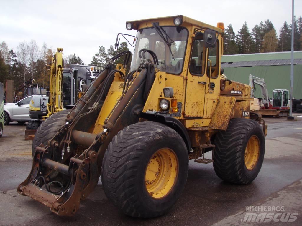 Volvo BM L 50 Iekrāvēji uz riteņiem