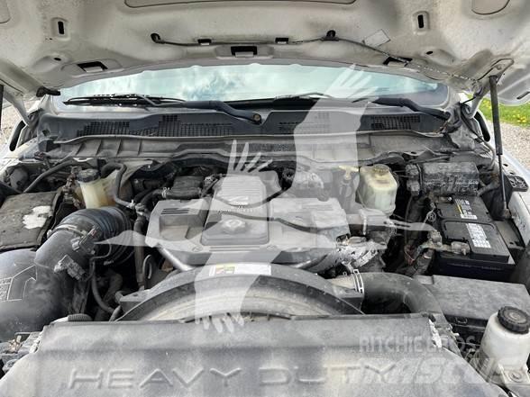 RAM 5500 SLT Platformas/izkraušana no sāniem