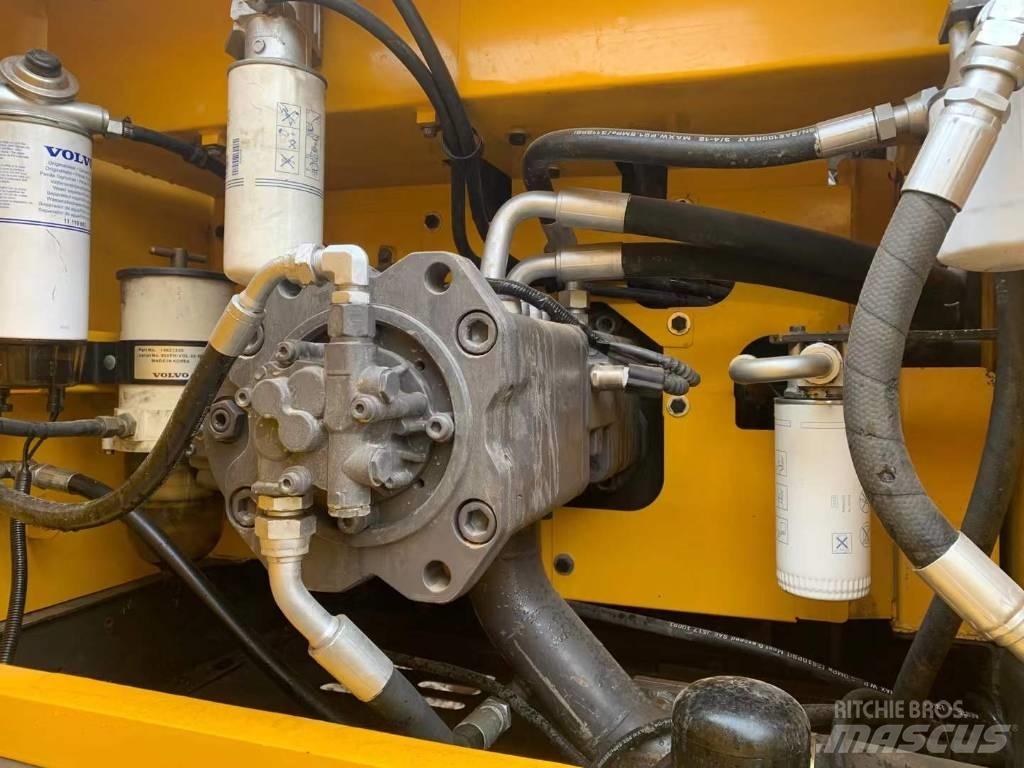 Volvo EC 300 D Kāpurķēžu ekskavatori
