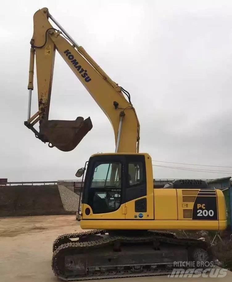 Komatsu pc200-8 Kāpurķēžu ekskavatori