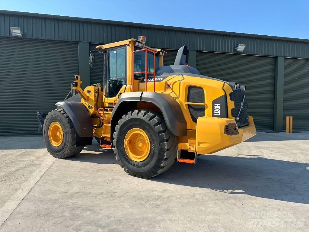 Volvo L 120 H Iekrāvēji uz riteņiem