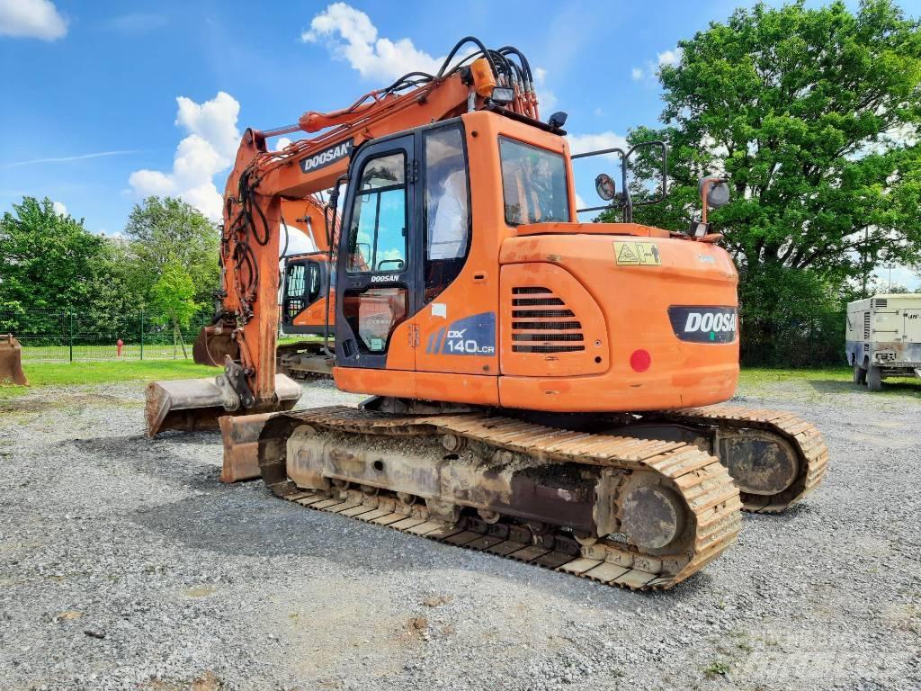 Doosan DX 140 LCR-3 Kāpurķēžu ekskavatori