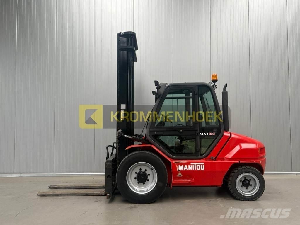 Manitou MSI 50 T Tehnika ar dīzeļa dzinēju
