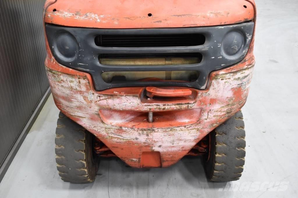 Linde H 25 D - 01 Tehnika ar dīzeļa dzinēju