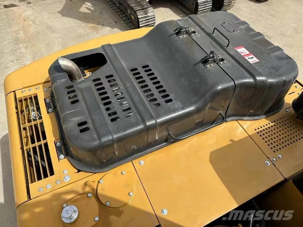 Sany SY215C Kāpurķēžu ekskavatori