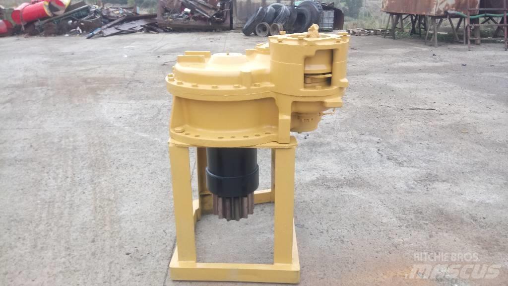 CAT 245 Transmisija