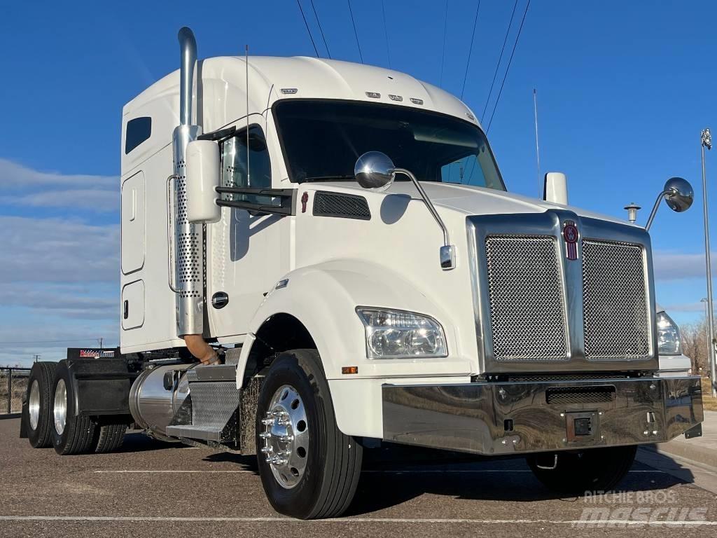 Kenworth T 880 Vilcēji