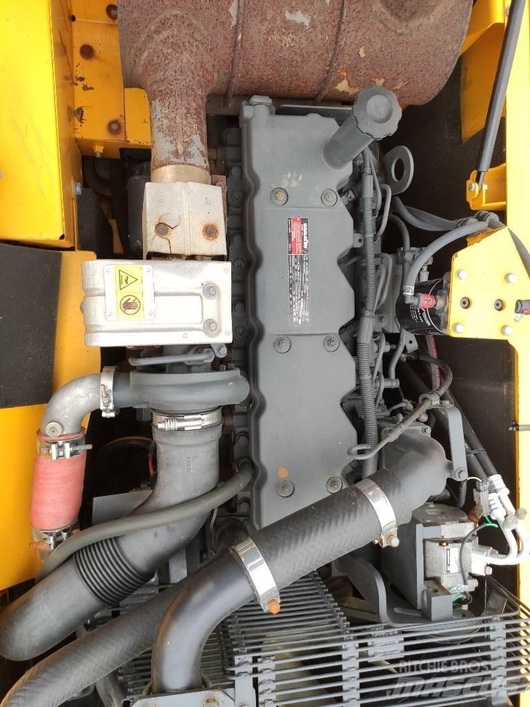 Komatsu PC 200 LC-8L Kāpurķēžu ekskavatori