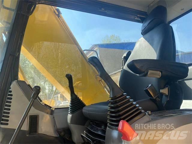 Komatsu PC160-7 Kāpurķēžu ekskavatori