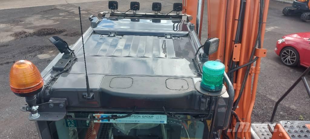 Hitachi ZX130-7 Kāpurķēžu ekskavatori