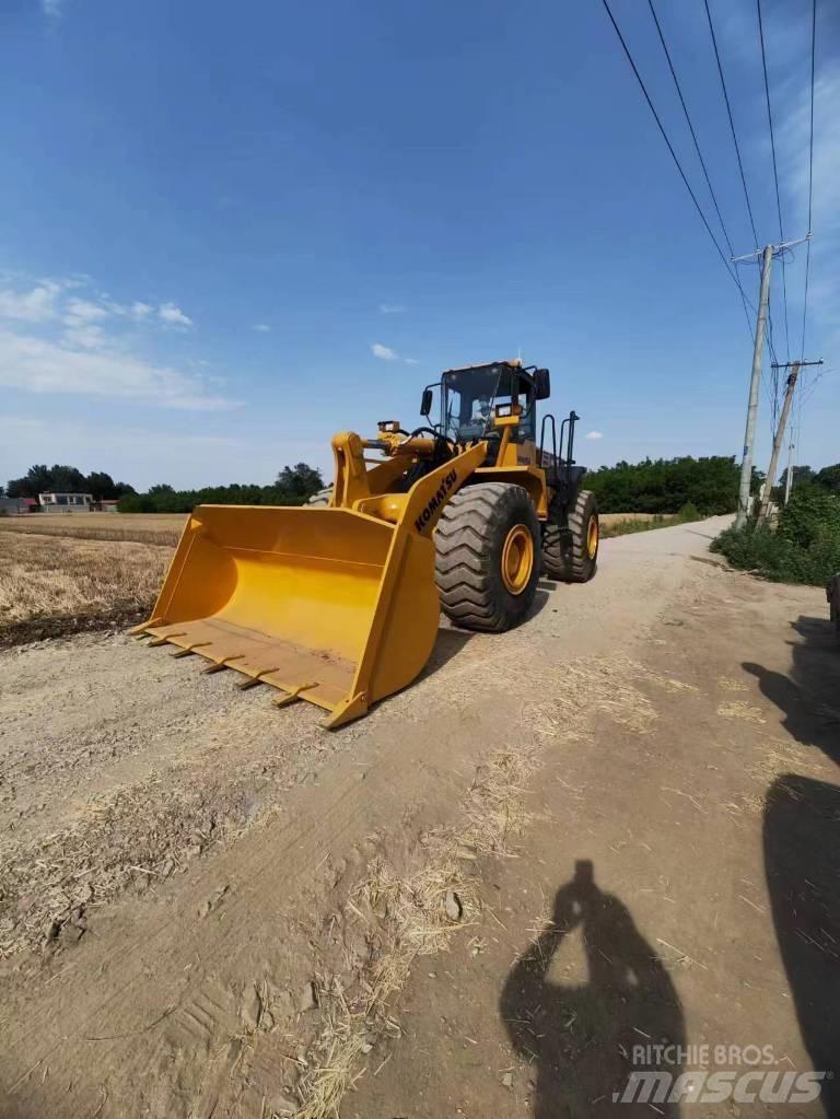 Komatsu WA 470-3 Iekrāvēji uz riteņiem