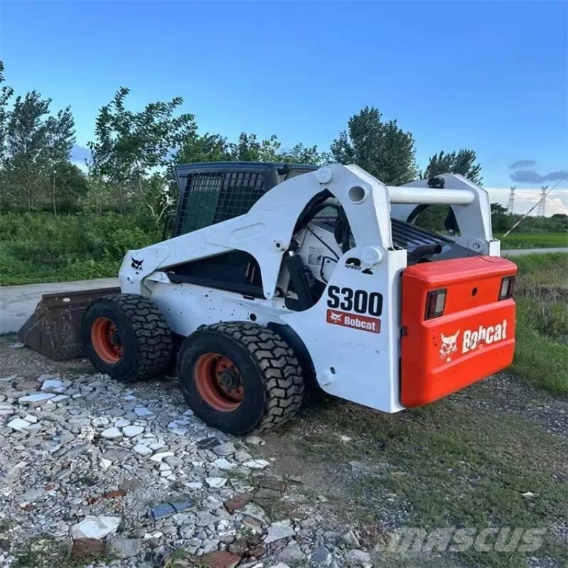 Bobcat S 300 Lietoti riteņu kompaktiekrāvēji