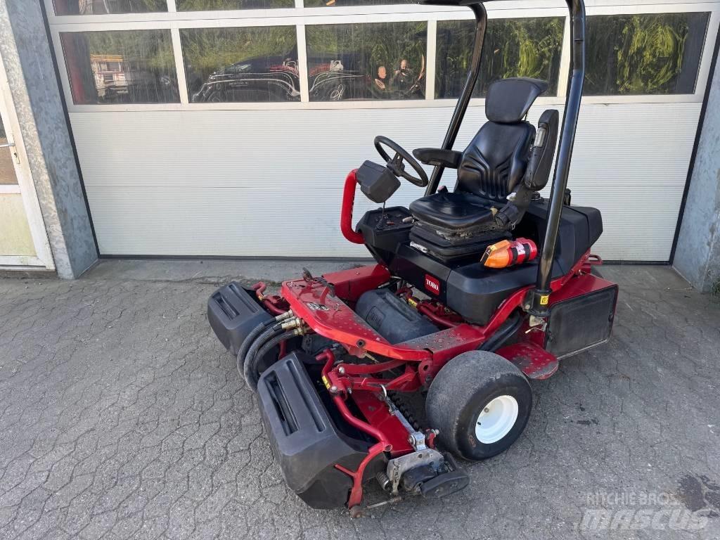 Toro 3250D Mauriņa pļaujmašīnas
