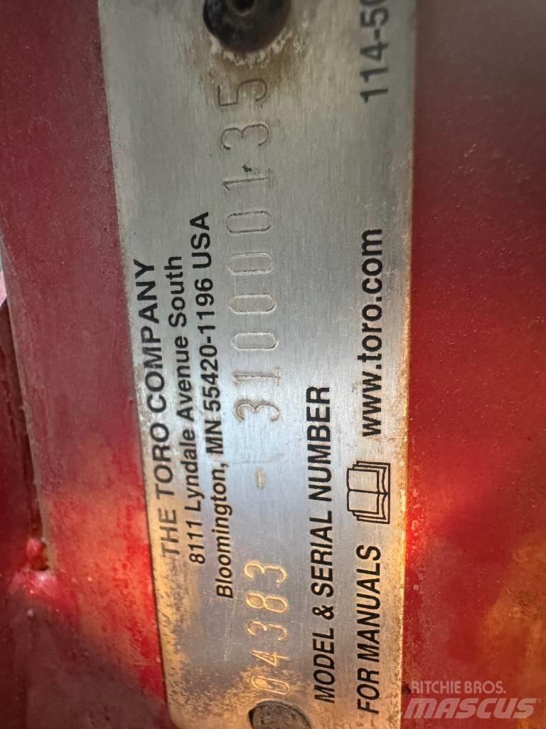 Toro 3250D Mauriņa pļaujmašīnas