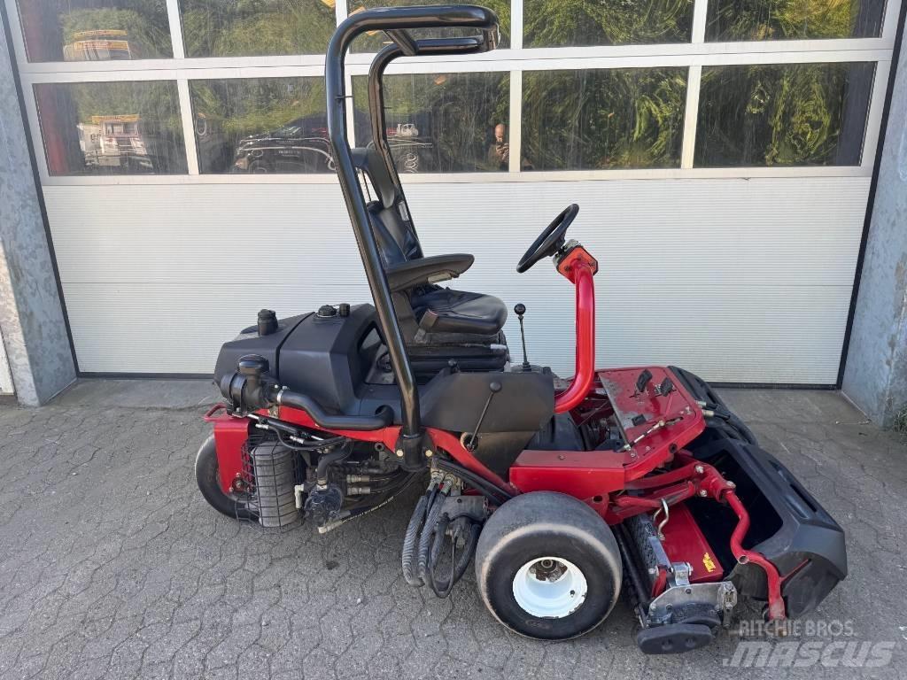 Toro 3250D Mauriņa pļaujmašīnas