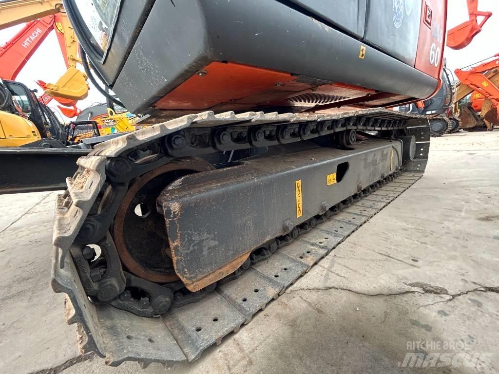 Hitachi ZX 60 Kāpurķēžu ekskavatori