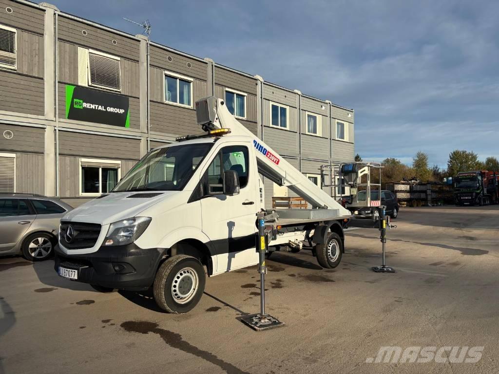 Dino 230 VT Pacēlāji uz automašīnas bāzes