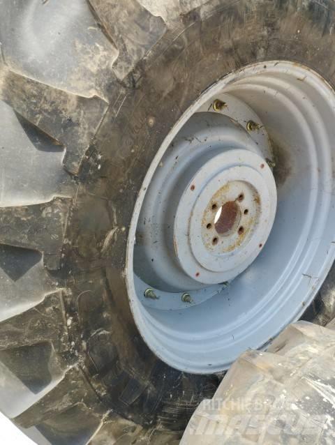 Michelin 20.8R38 Riepas, riteņi un diski