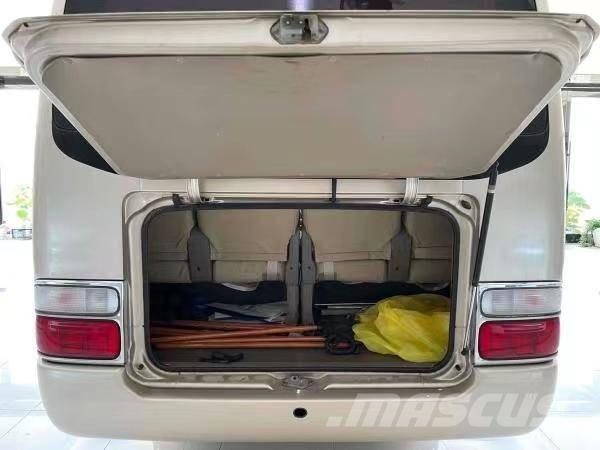 Toyota Coaster Bus Mikroautobusi