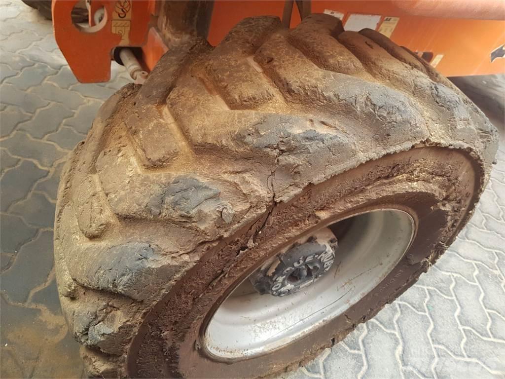 JLG 460SJ Teleskopiskie pacēlāji