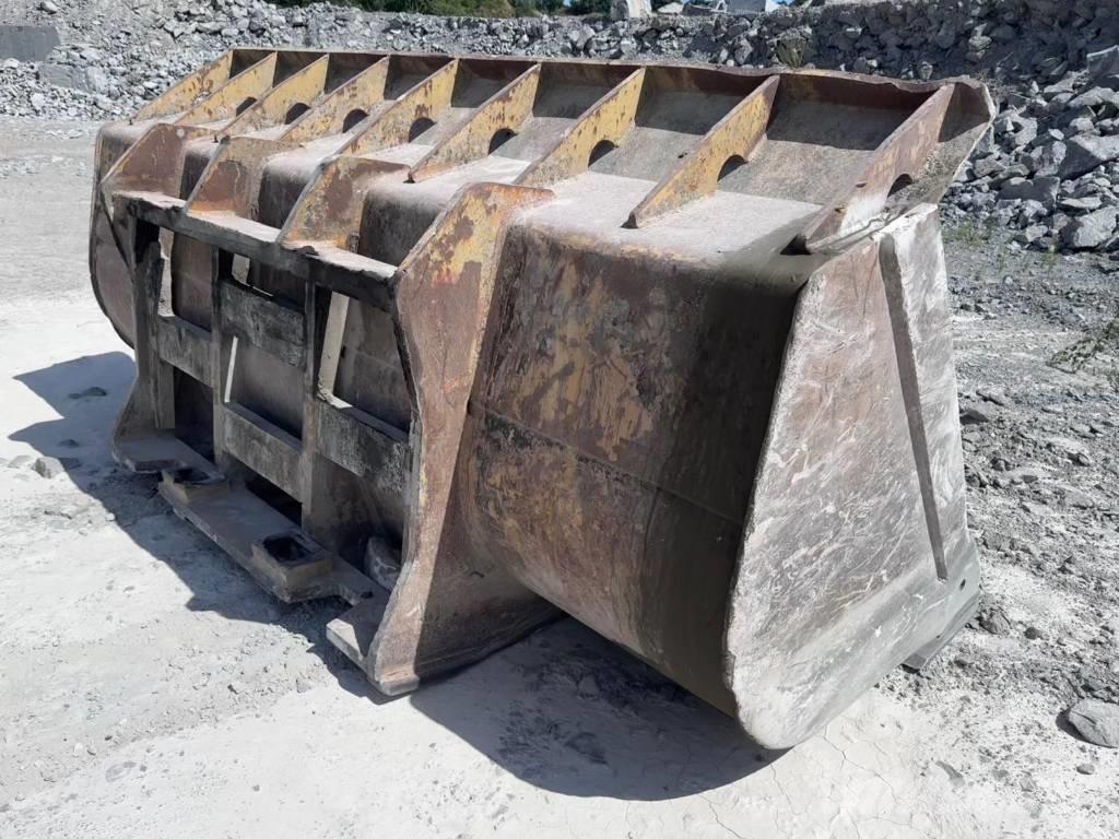 CAT 980 F Iekrāvēji uz riteņiem