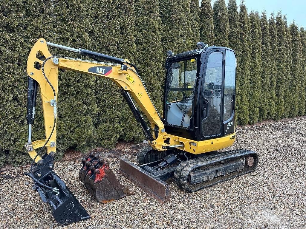CAT 302.7 D CR Mini ekskavatori < 7 t