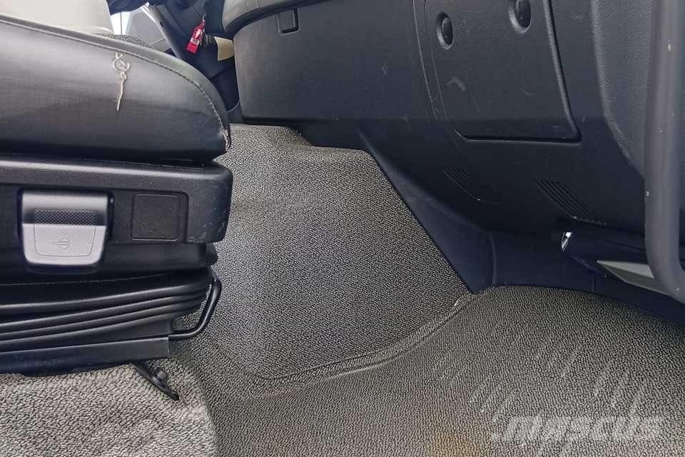 Renault C 320 Platformas/izkraušana no sāniem