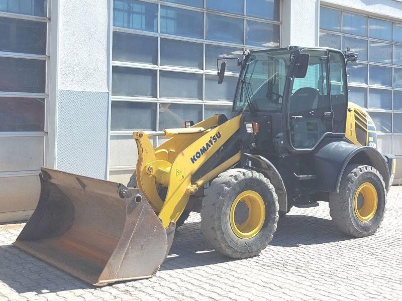 Komatsu WA 100 M-7 Lietoti riteņu kompaktiekrāvēji