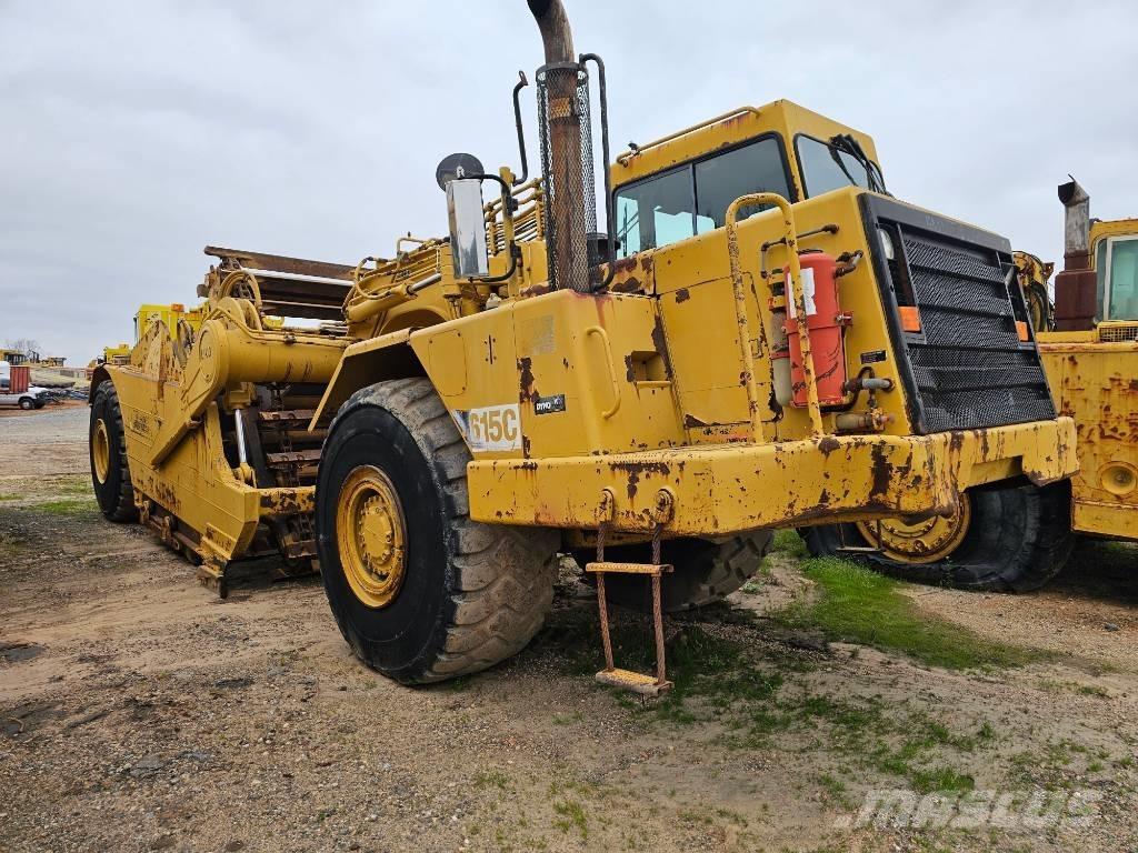 CAT 615 C II Skrēperi
