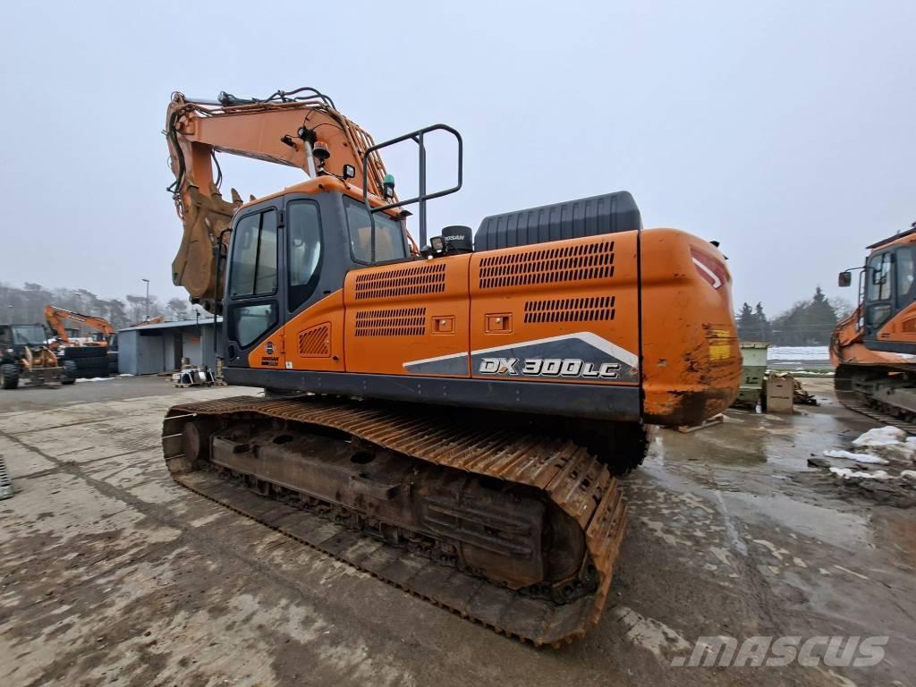 Doosan DX 300 LC-7 Kāpurķēžu ekskavatori