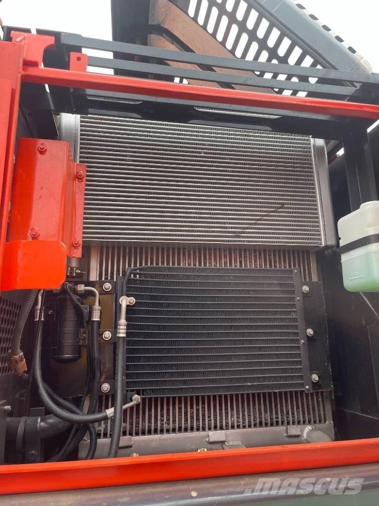 Doosan DX225LCA Kāpurķēžu ekskavatori